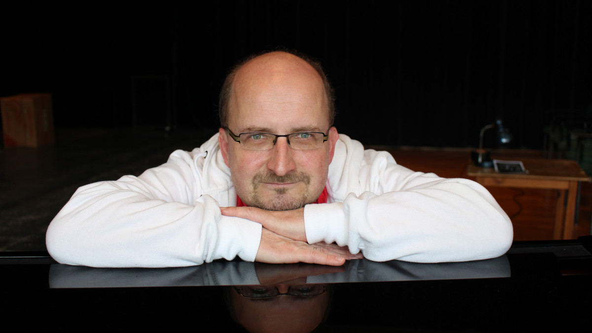 -Ich-hab-nen-Bungalow-in-Santa-Nirgendwo-Schlagerrevue-im-Januar