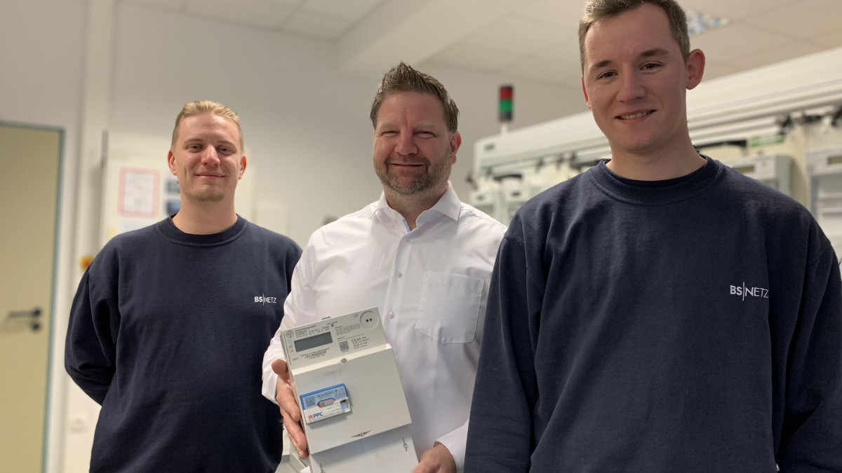 Intelligente-Stromz-hler-10-000-Smart-Meter-installiert