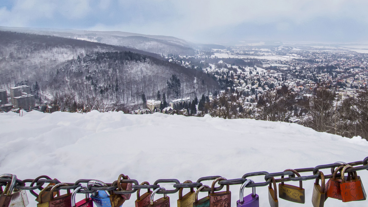 Feiertagsplaner-Diese-ffnungszeiten-ndern-sich-in-Bad-Harzburg