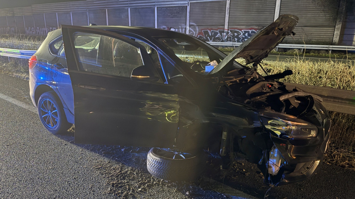 Einsatzreicher-3-Advent-Unf-lle-und-Brand-halten-Feuerwehr-in-Atem