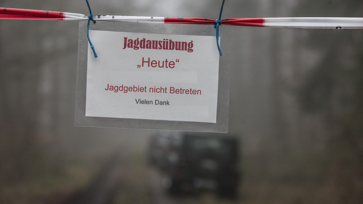 Gro-fl-chige-Jagd-im-Elm-Diese-Stra-en-werden-gesperrt