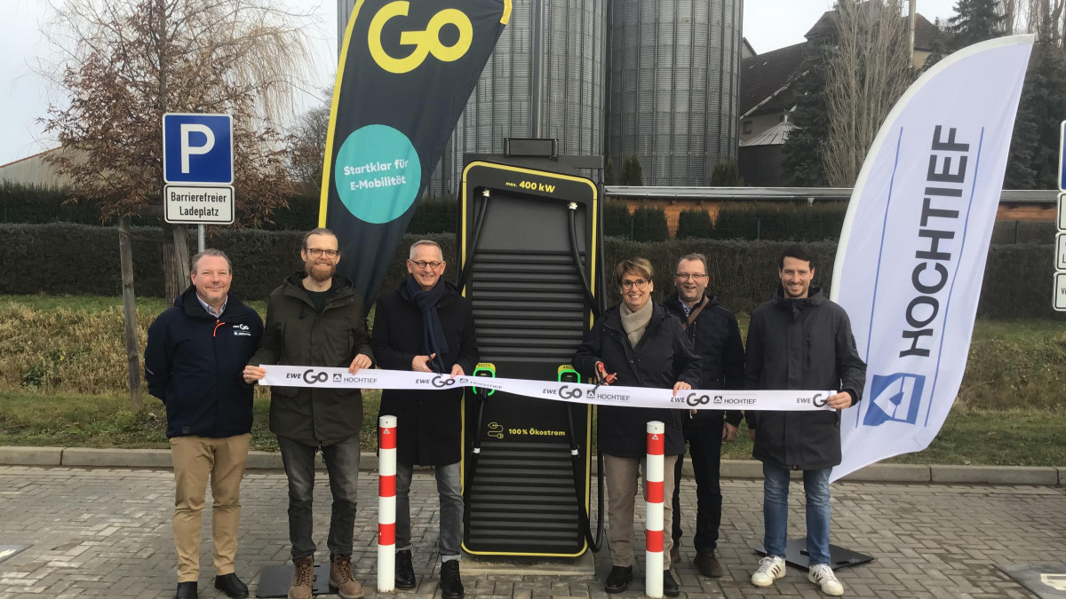 Gr-nes-Licht-f-r-E-Autos-Sch-ppenstedt-wird-Teil-des-Deutschlandnetzes