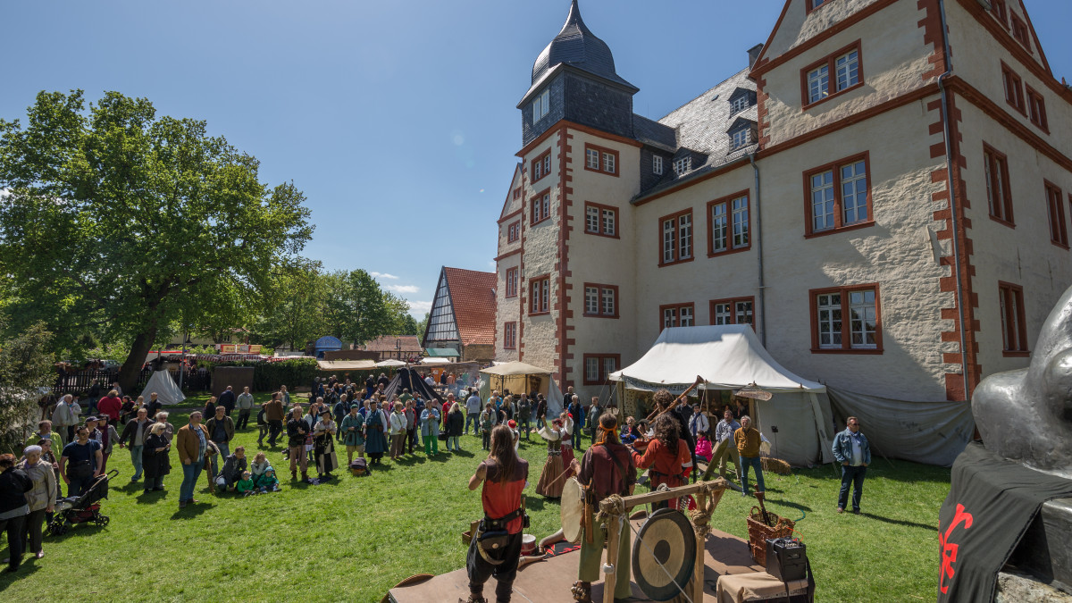 Schloss-Salder-l-dt-ab-morgen-zum-Museumsfest-ein