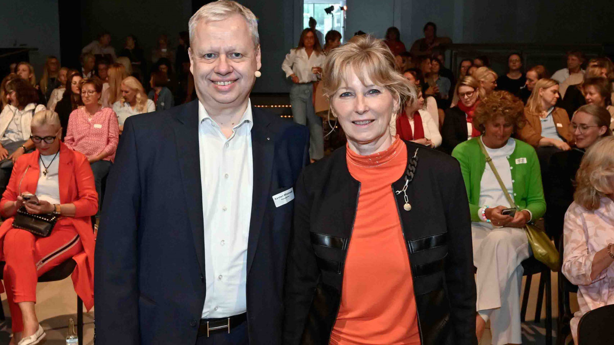 -Magie-der-KI-beim-18-Entscheiderinnenabend-der-Volksbank-BRAWO