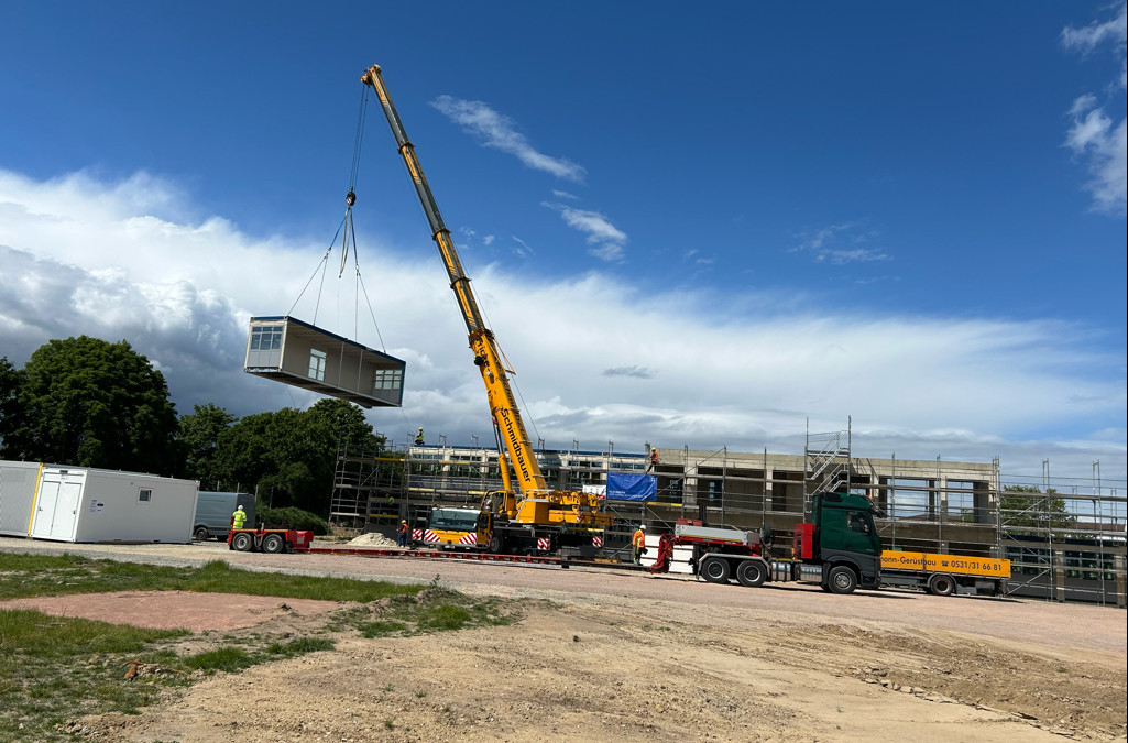 Erweiterungsbau-Module-f-r-die-Hauptschule-Fallersleben