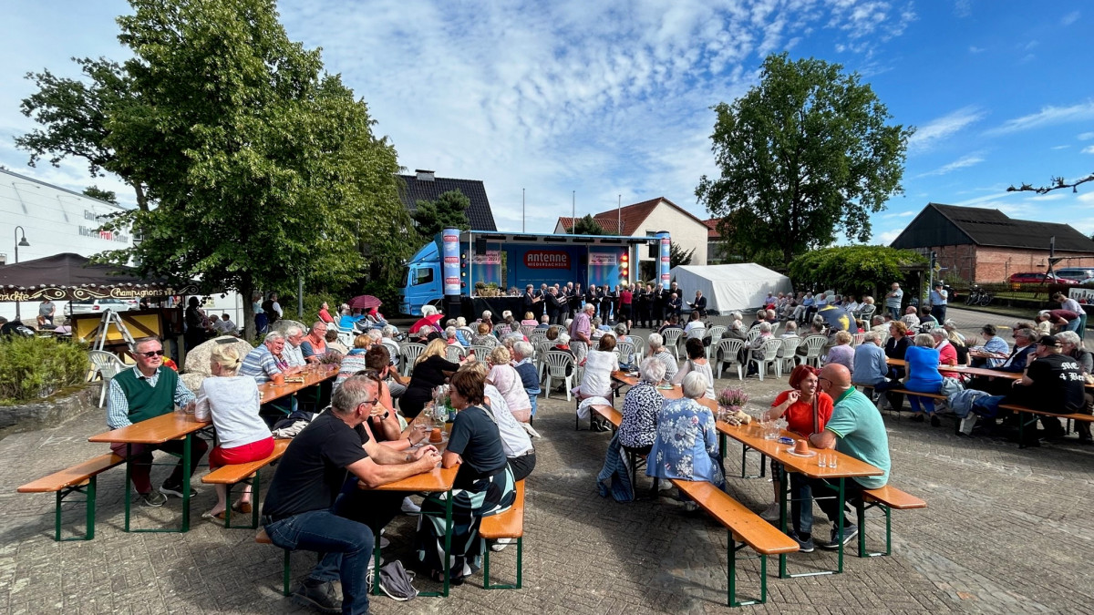 Heidm-rkerfest-lockt-am-Wochenende-nach-Hankensb-ttel