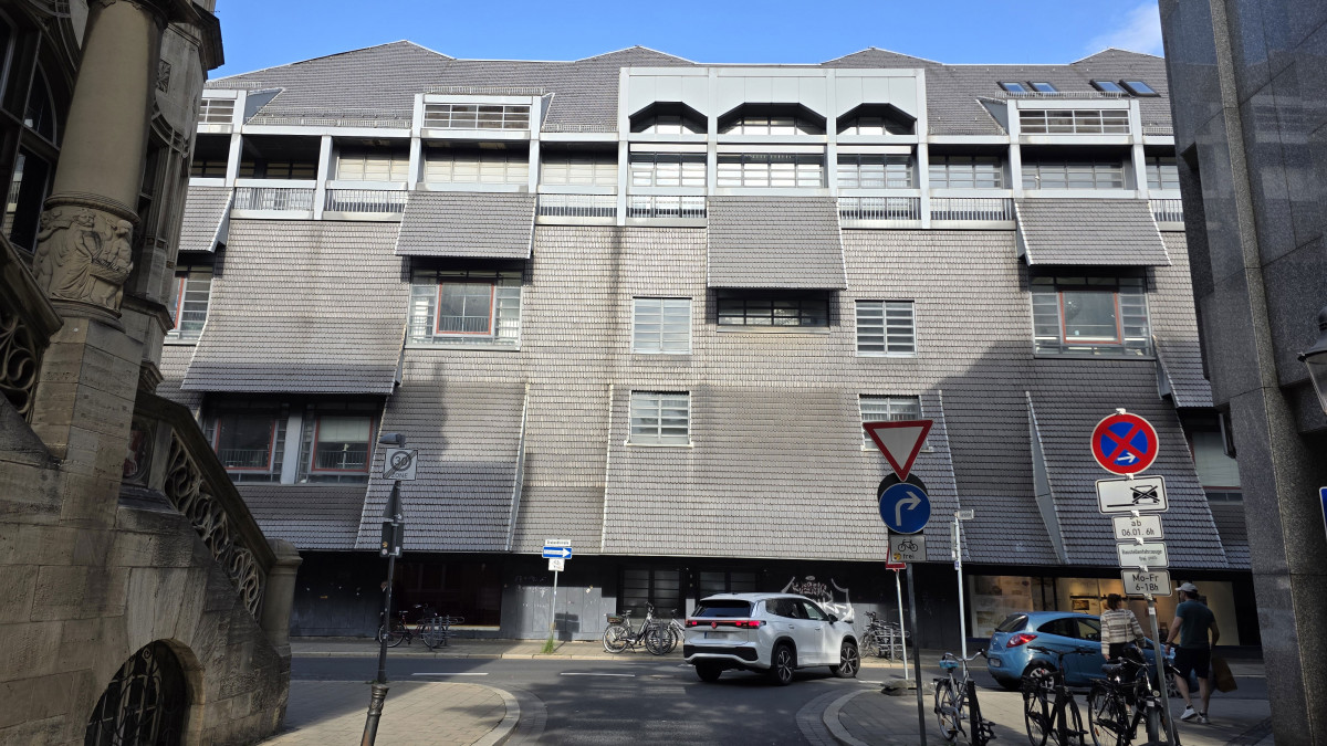 Eine-finanzielle-Wundert-te-Demo-gegen-die-Pl-ne-zum-Haus-der-Musik-