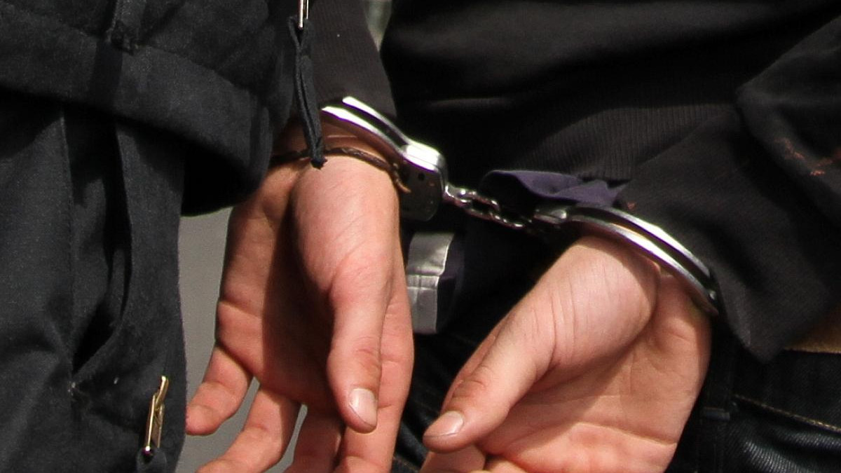 Dieb-kehrt-f-r-verlorenes-Handy-zum-Tatort-zur-ck-Dort-wartet-die-Polizei