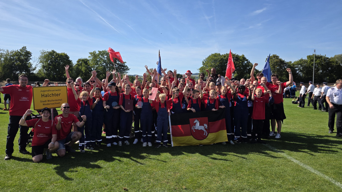 Jugendfeuerwehr-Halchter-erfolgreich-bei-Deutschen-Meisterschaften