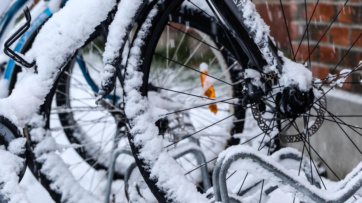 Winterdienst-am-Limit-Warum-Radwege-oft-das-Nachsehen-haben