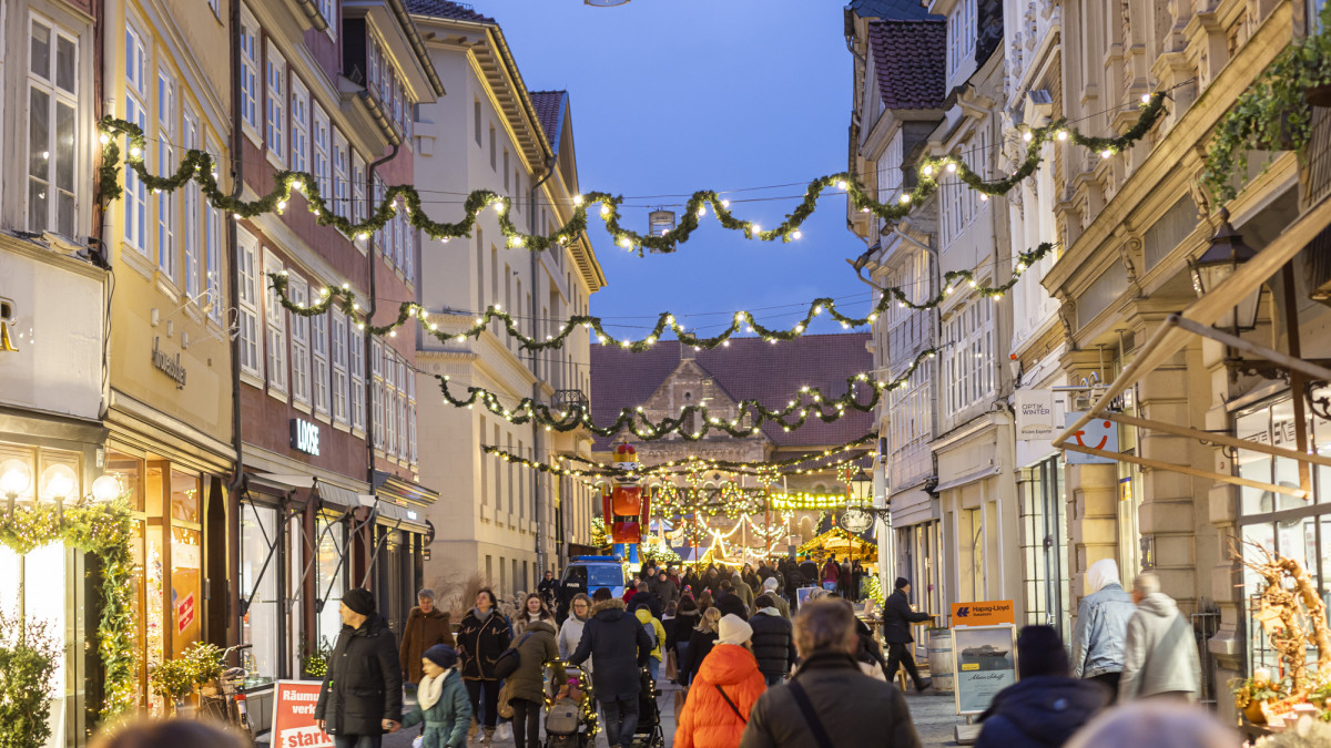 Braunschweiger-Innenstadt-in-der-Advents-und-Weihnachtszeit-gut-besucht