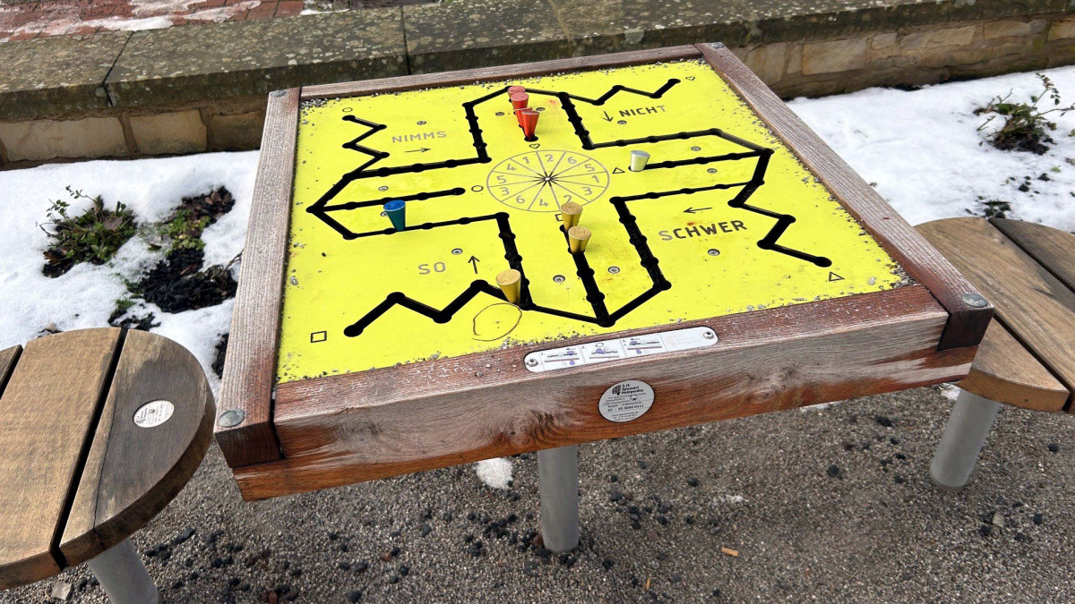 Vandalismus-im-Rosengarten-Stadtverwaltung-ver-rgert