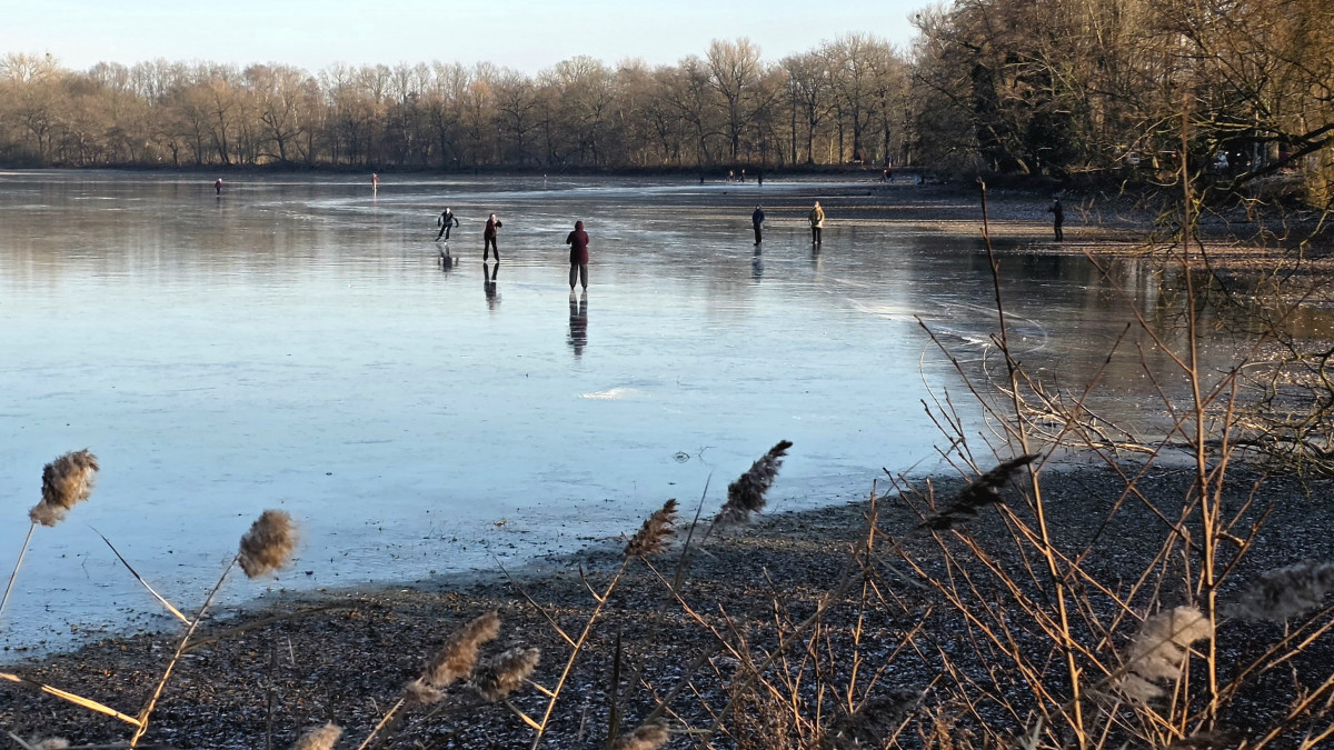 Spa-auf-Eisfl-chen-Wann-und-wo-ist-das-in-Braunschweig-m-glich-