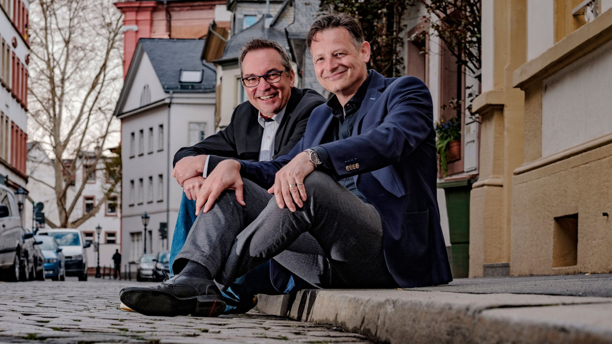 Lesungen-in-der-Stadtbibliothek-Von-mordsm-ig-bis-zu-sturen-Ostfriesen