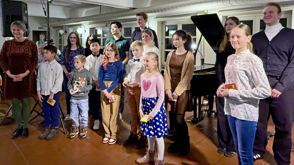 Jugend-musiziert-Musikschulkonzert-begeistert-Publikum