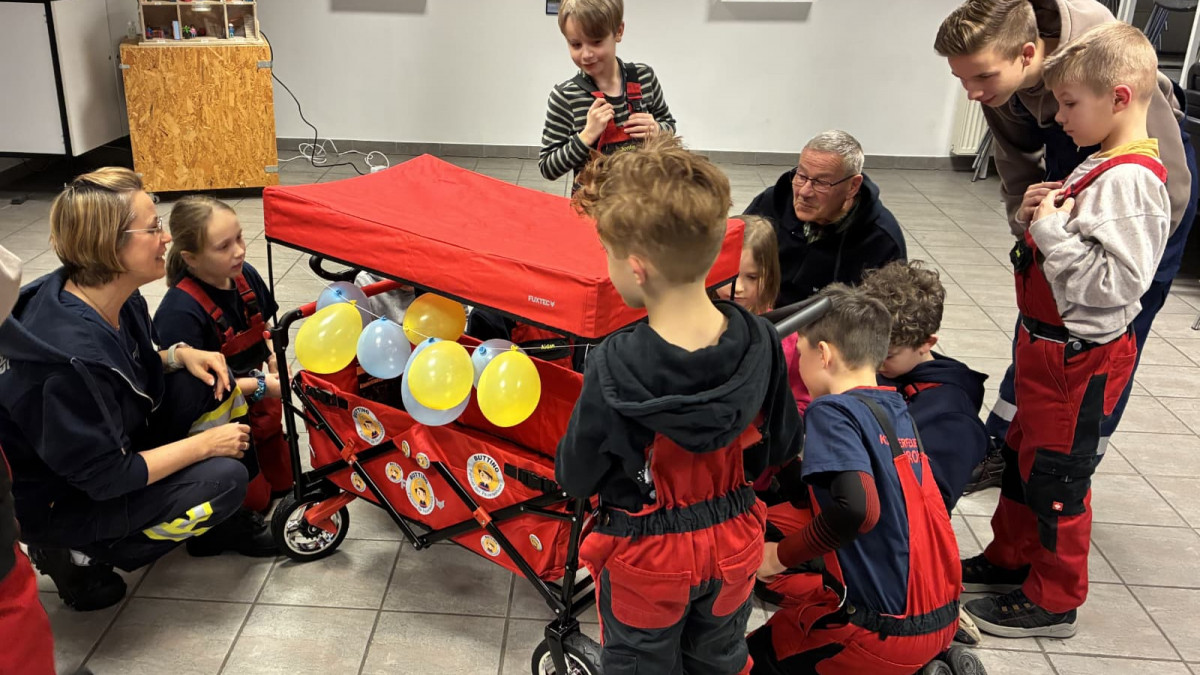 Ein-besonderes-Einsatzgef-hrt-f-r-die-Kinderfeuerwehr-Brome