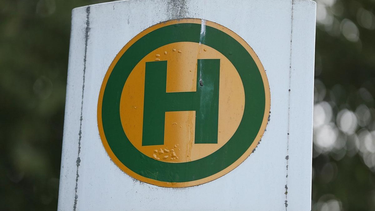 Gestohlenes-Fahrrad-an-Bushaltestelle-entdeckt