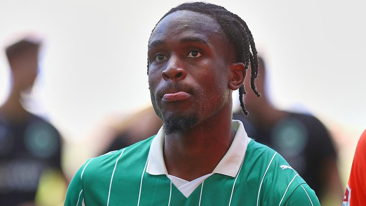 Swajkowski Fürth rettet sich mit Sieg gegen Essen in die 2. Bundesliga ...