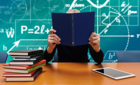 Niedersachsen: Wenig Zeit für Abi-Korrekturen: Sind Lehrer überlastet?