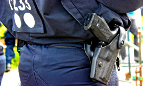 Mann mit Machete in Rühen unterwegs: Polizei gibt Warnschuss ab