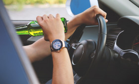 Helmstedt: Polizei stoppt alkoholisierte Autofahrer