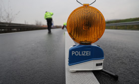 Unfall auf der A2 bei Peine: Wie kam das Fahrrad auf die Autobahn?