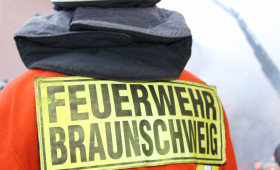 Braunschweig: Kellerbrand am Sonntagmorgen - Zwei Bewohner noch im Haus