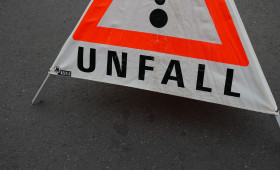 Gegenverkehr übersehen: Zwei Verletzte bei Unfall in Seesen