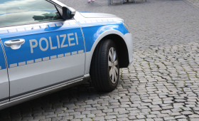 Salzgitter: Senior ausgetrickst - Frau klaut 100 Euro 