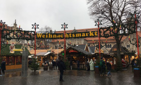 Auch der Weihnachtsmarkt lockt wieder viele Besucher in die Innenstadt.