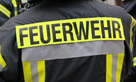 Wolfsburg: Elektrotrafo verursacht Wohnungsbrand - Mieter wird verletzt