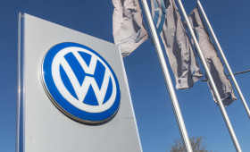 Gewinn bei Volkswagen bricht um ein Drittel ein
