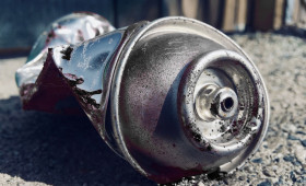 Seesen: Unbekannte sprühen Graffiti im Parkhaus