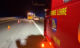 Die Feuerwehr leuchtete die Einsatzstelle aus.