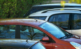 Hitze-Falle Auto: Was man jetzt im Sommer wissen muss