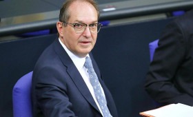 Zustimmung für Dobrindt-Pläne zu Cyber-Abwehrschlägen im Ausland
