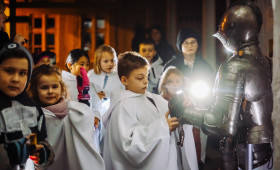 Mit Taschenlampe und Gespensterblut: Halloween-Führung im Schloss Wolfsburg