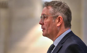 Schweitzer kritisiert Rentendebatte