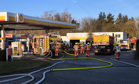 Salzgitter: Werkstatt an Tankstelle stand in Flammen