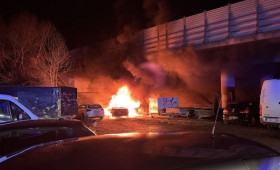 Autobrand in Braunschweig: Polizei ermittelt wegen Brandstiftung