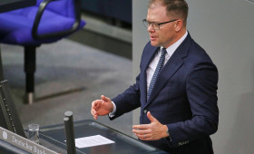 Schneider will härter gegen Billigpakete aus China vorgehen