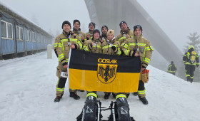 Feuerwehr Goslar trotzt Kälte und Nebel beim X-Mas Stairru