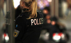 Autodieb flüchtet in Hannover vor der Polizei und verunglückt