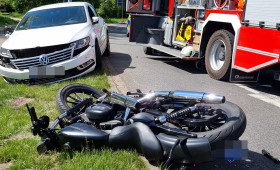 Notarzt-Einsatz in Wolfsburg: Motorradfahrer gegen Laterne geschleudert