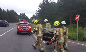 Dramatische Rettung: Hund hindert Helfer nach Unfall bei Helmstedt