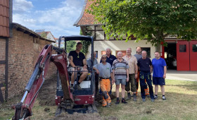 Erster Spatenstich für „Kleines Spritzenhaus“ in Werlaburgdorf