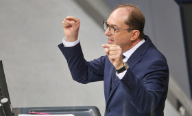Dobrindt warnt vor "politischem Kipppunkt"