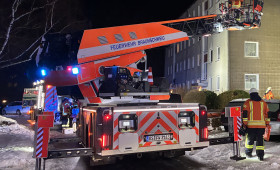 Braunschweig: Feuerwehr rettet Frau aus brennender Wohnung
