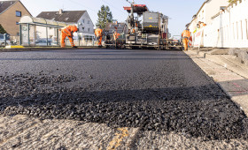 Neuer Bioasphalt wird auf Straße in Braunschweig getestet