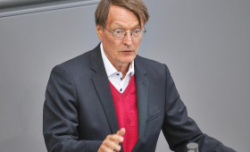 AfD-Wahl: Lauterbach wirft Merz Verschwörungstheorie vor